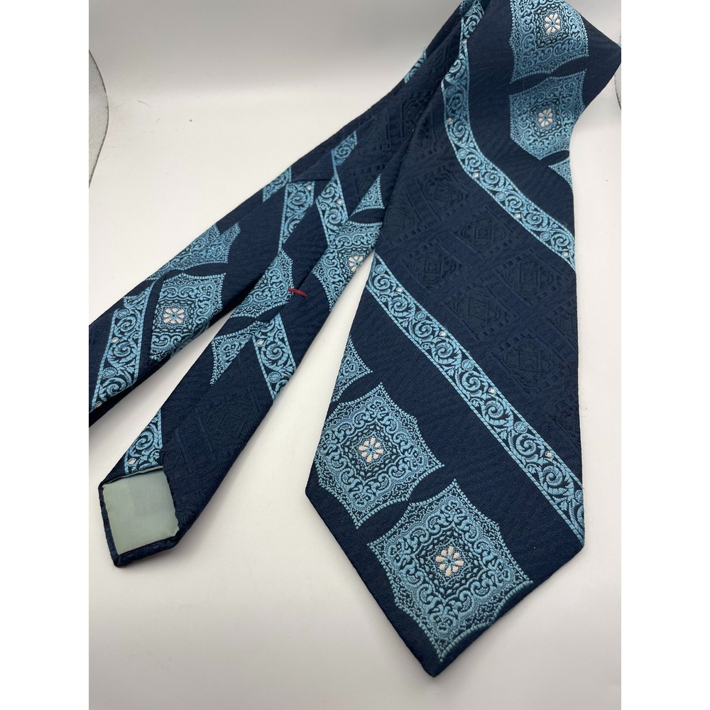 Vintage Wembley Wemlon Tie Navy Light Blue Geometric Filigree Embroidered Retro
